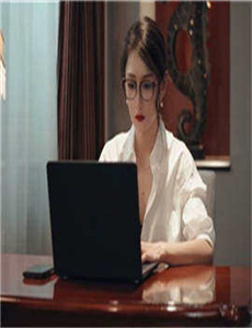 精品AV综合一区二区三区,高校回应女子称遭老师性侵